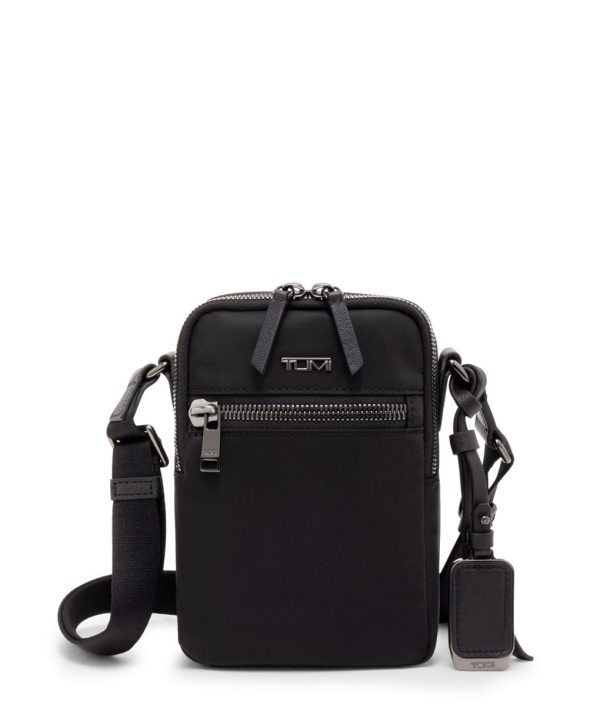 tumi weekend bag