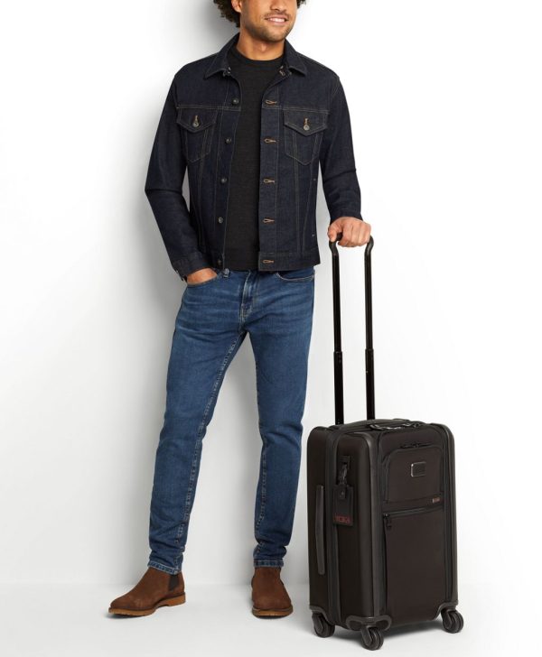 tumi international carry on